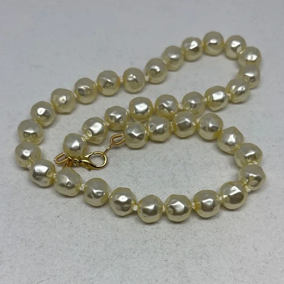 Christian Dior Cream Baroque Pearl Necklace